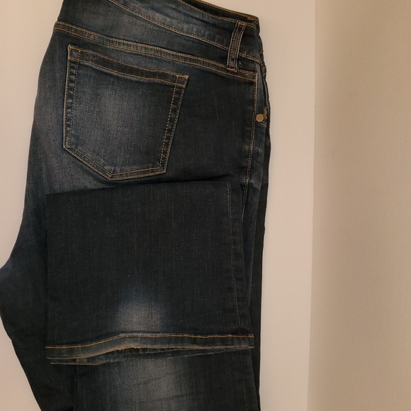 Torrid Dark Denim Relaxed Boot Cut Jeans - Size 14 - Picture 3 of 6